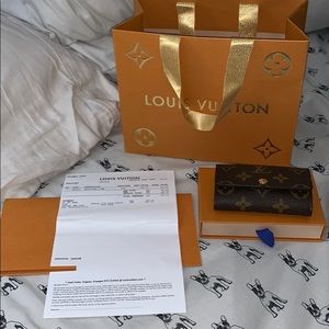 Louis Vuitton 6 key holder